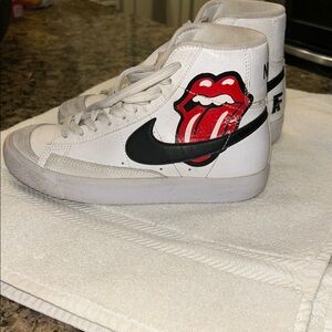 White High-Top Sneakers with Black and Red Logo